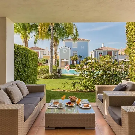 2 Bed Ground Floor In Estepona, Malaga Apartment Estepona