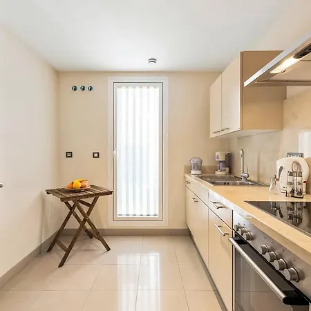 2 Bed Ground Floor In Estepona, Malaga Apartamento